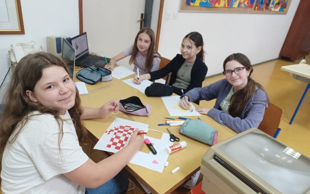 eTwinning projekt : Postcard Journey – Exploring Our World!