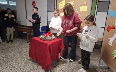 Paljenje druge adventske svijeće