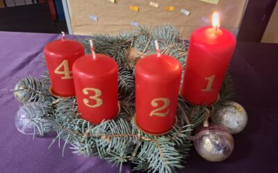 Prva adventska svijeća